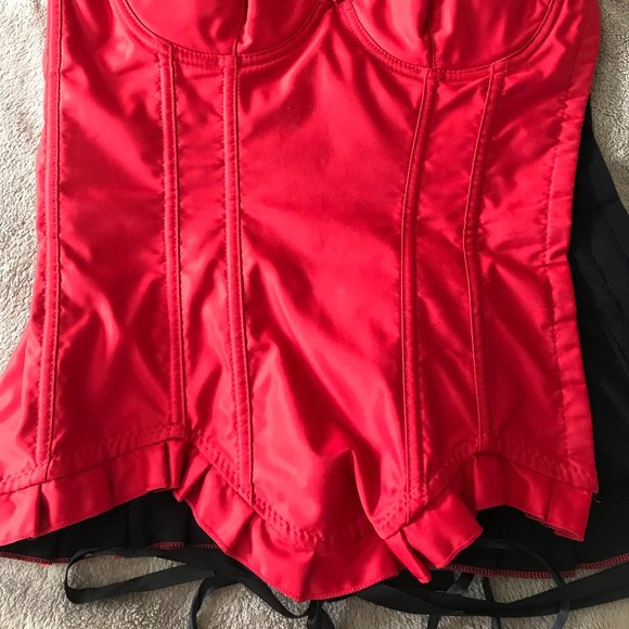 Red Christmas lingerie ruffle corset small - Picture 4 of 4